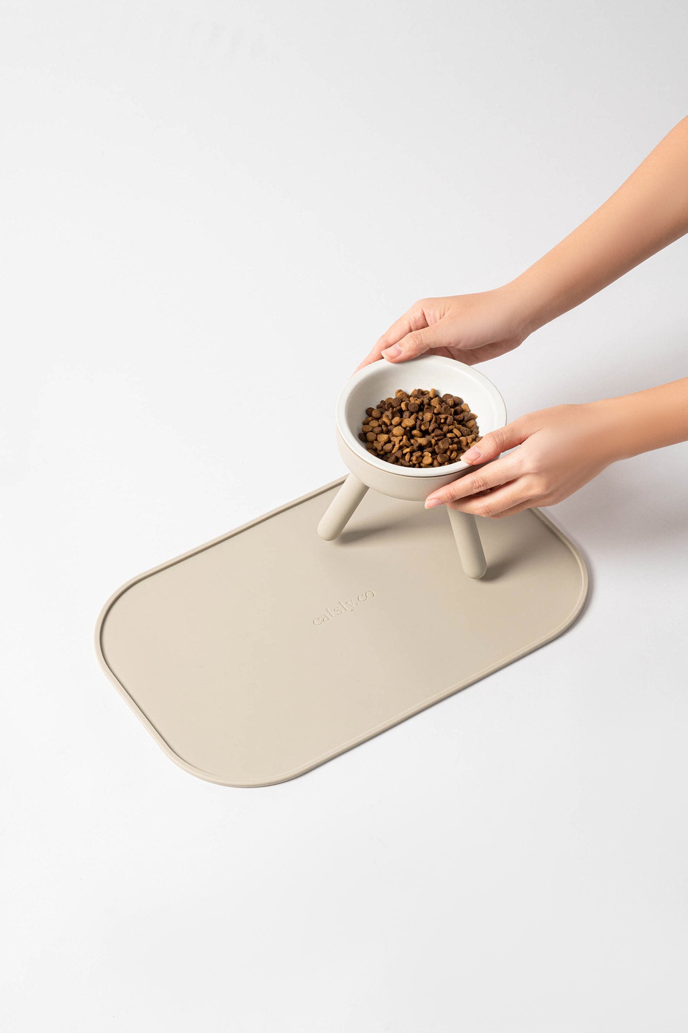 gentle silicone mat for cats